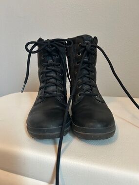 Ugg Waterproof Boots